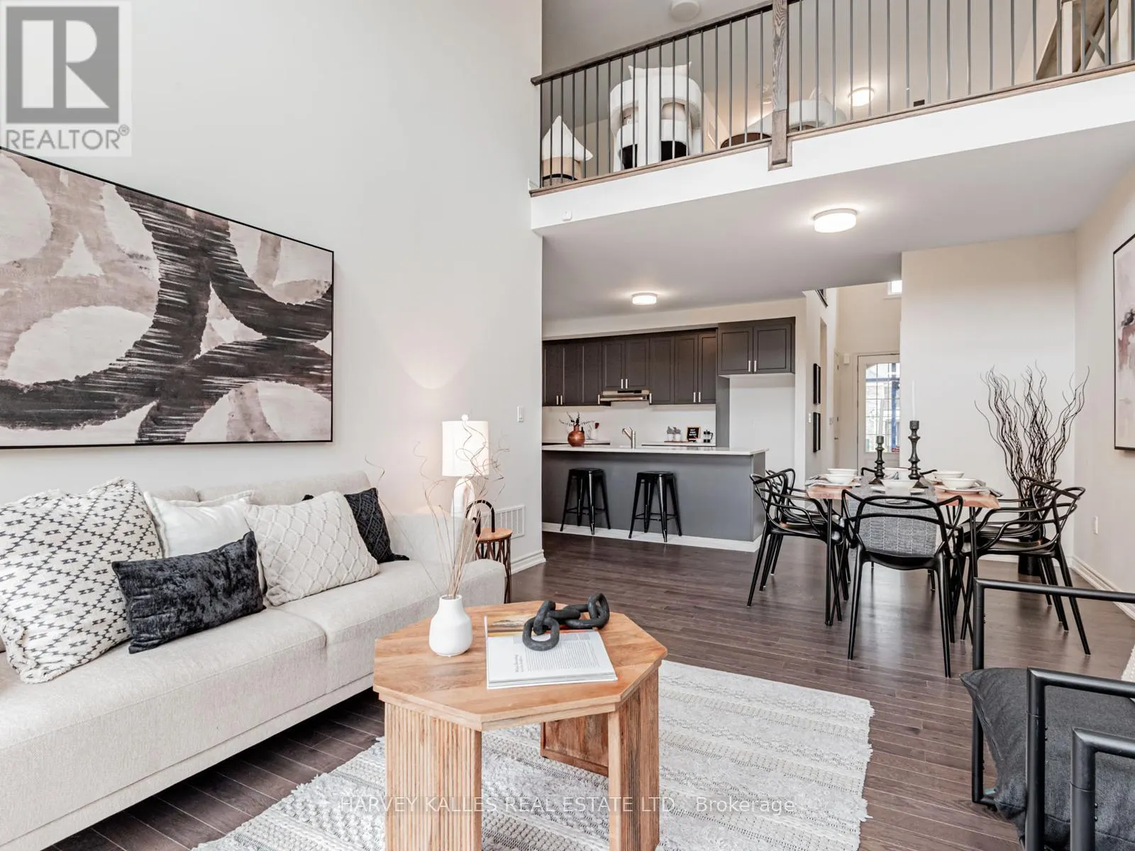 10 BAYBERRY DRIVE N