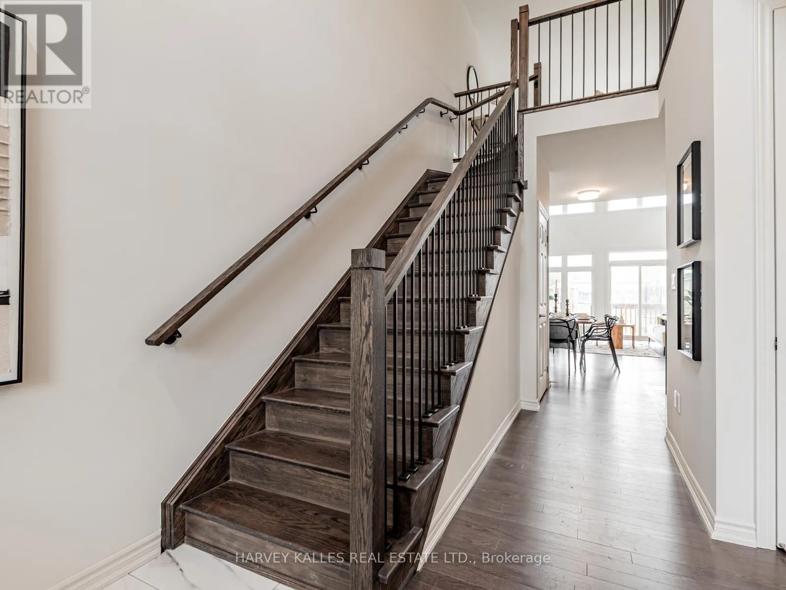 10 BAYBERRY DRIVE N