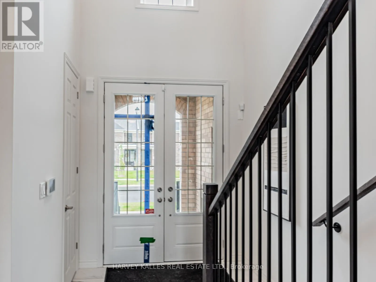 10 BAYBERRY DRIVE N