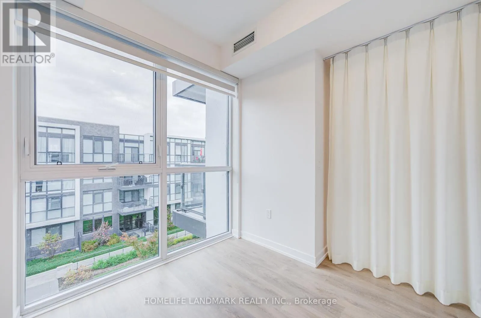 312 - 415 SEA RAY AVENUE