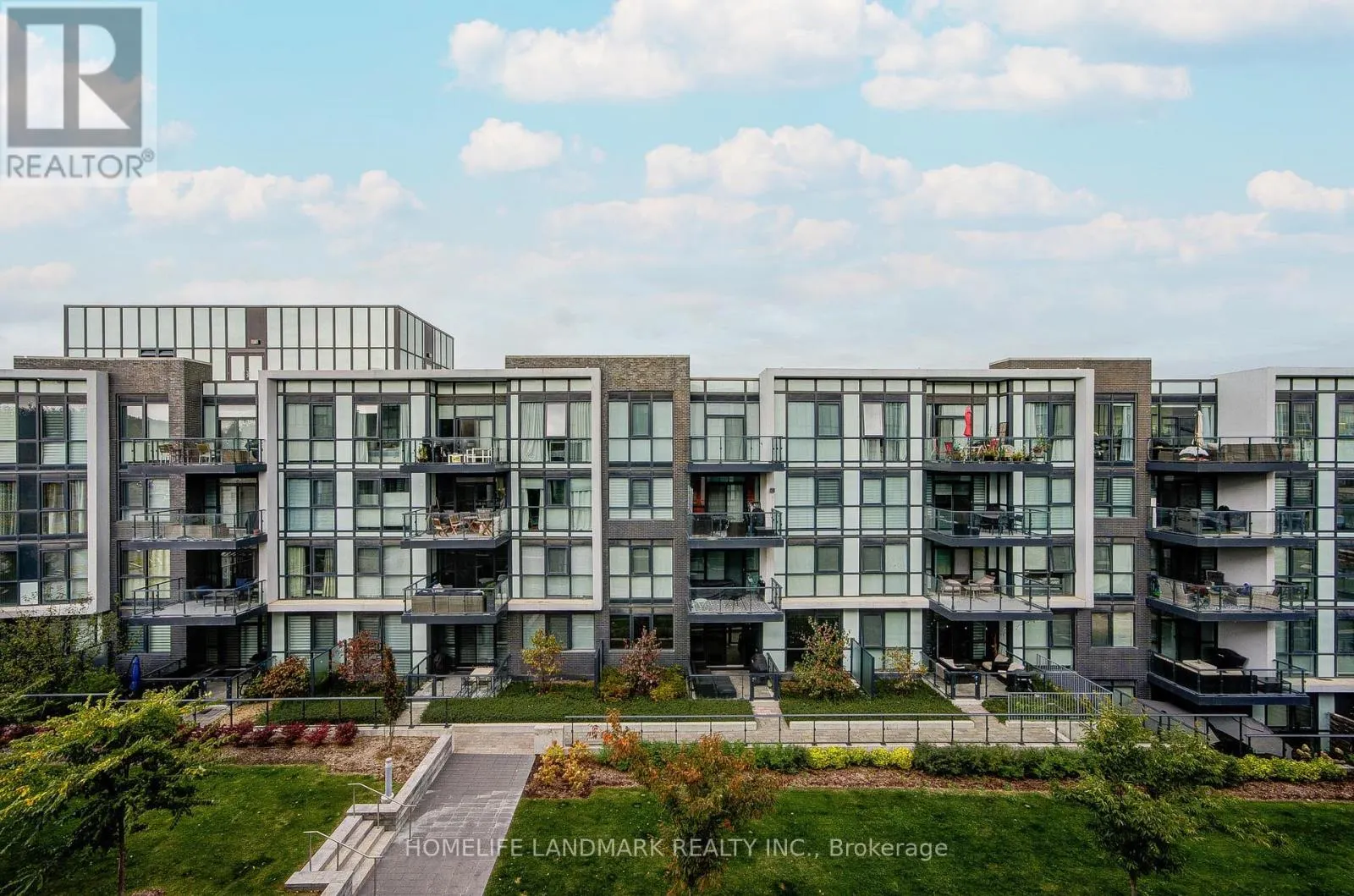 312 - 415 SEA RAY AVENUE