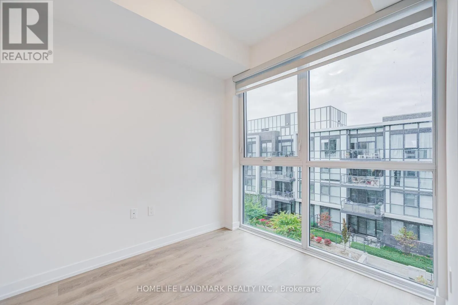 312 - 415 SEA RAY AVENUE