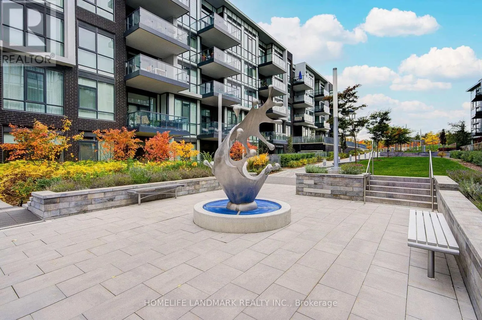 312 - 415 SEA RAY AVENUE