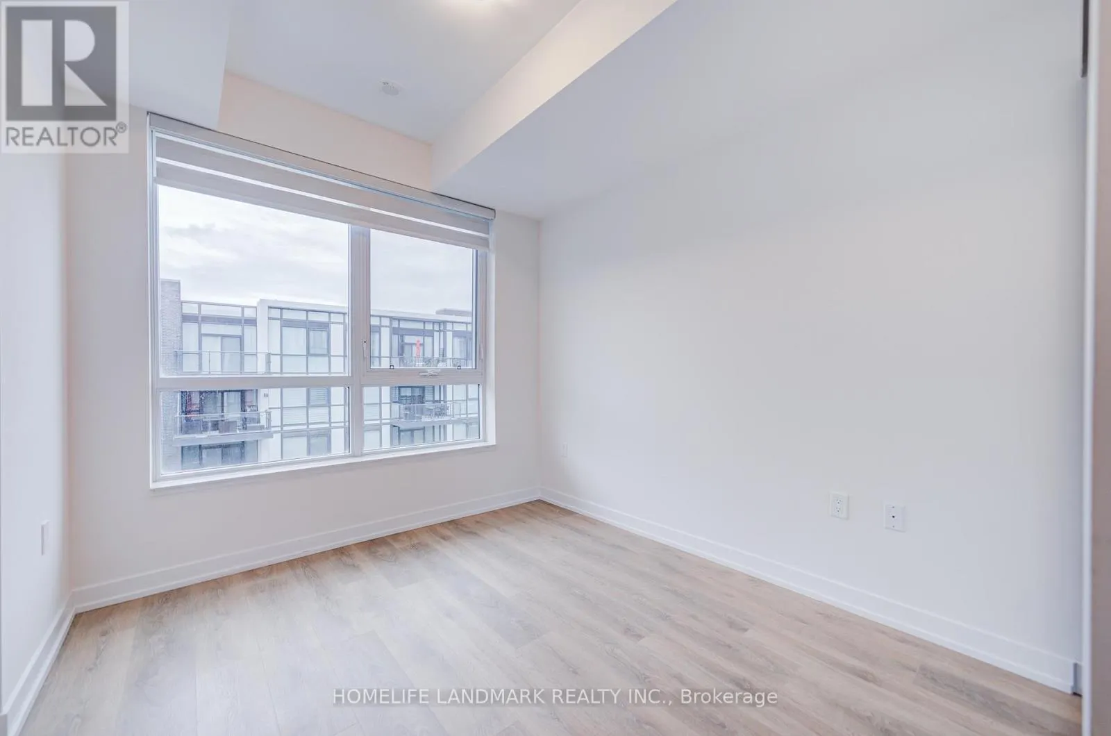 312 - 415 SEA RAY AVENUE