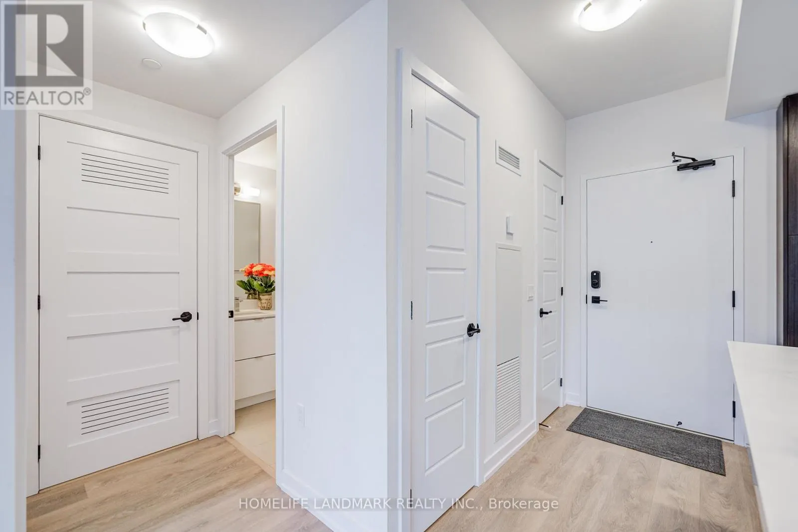 312 - 415 SEA RAY AVENUE