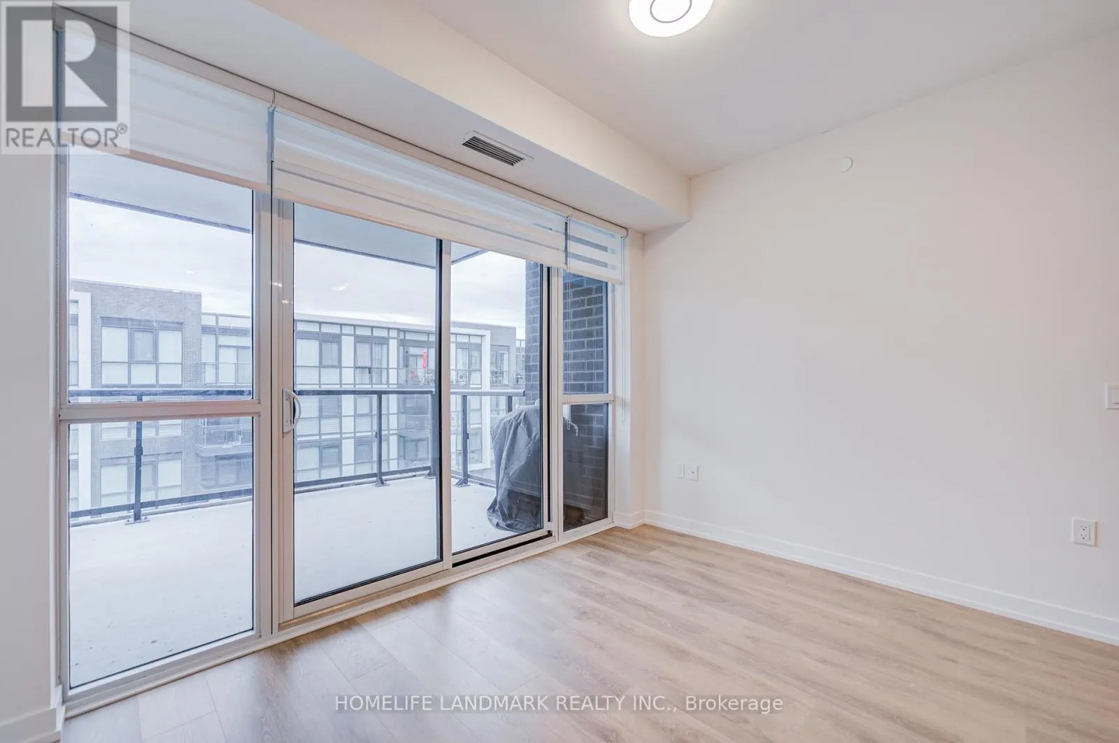 312 - 415 SEA RAY AVENUE