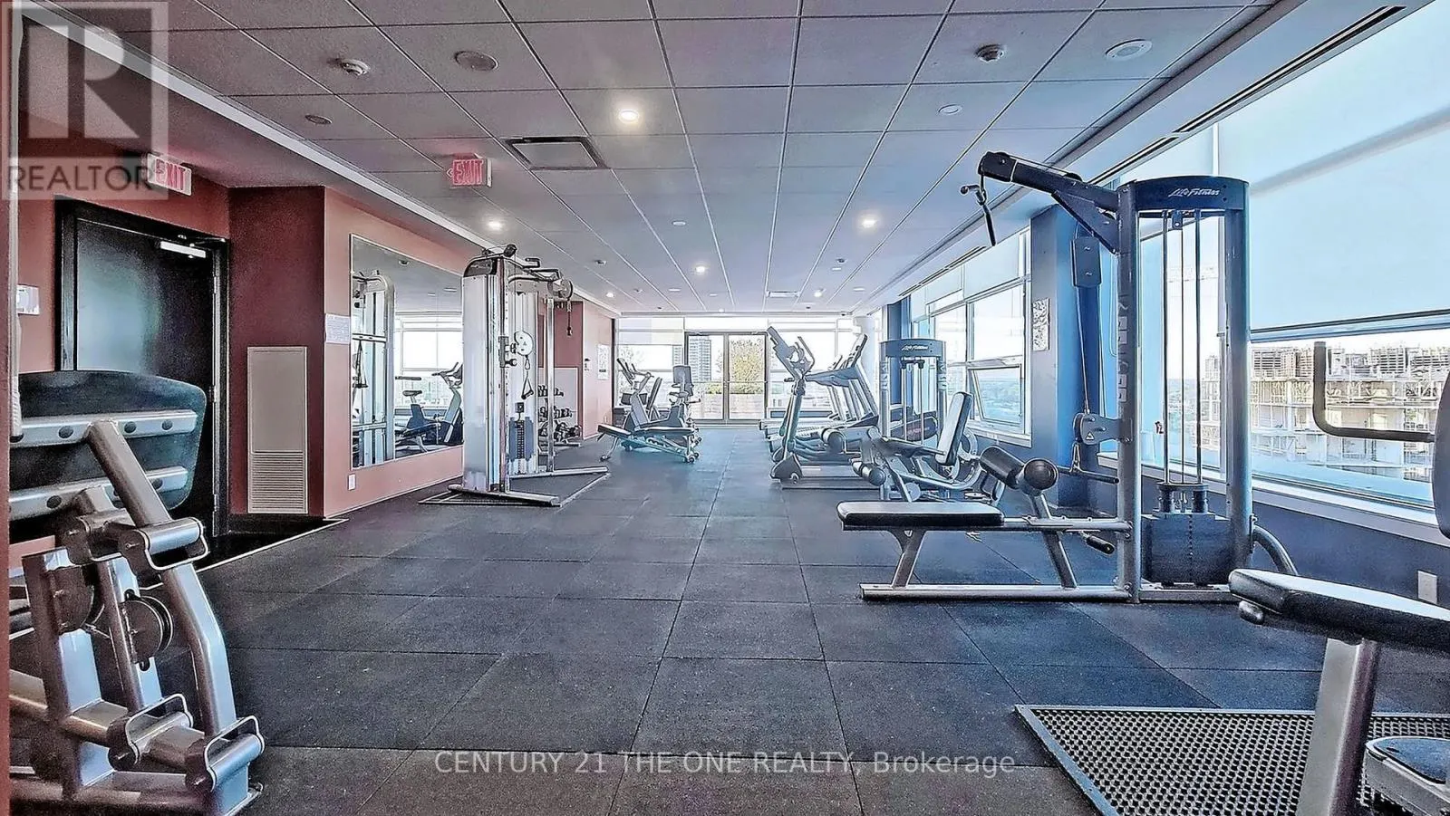 304F - 8130 BIRCHMOUNT ROAD