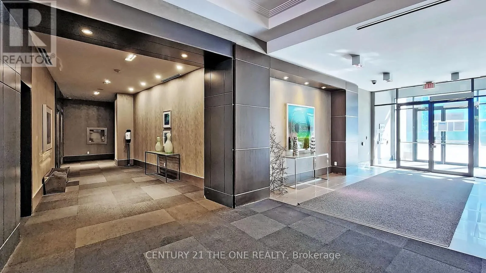 304F - 8130 BIRCHMOUNT ROAD