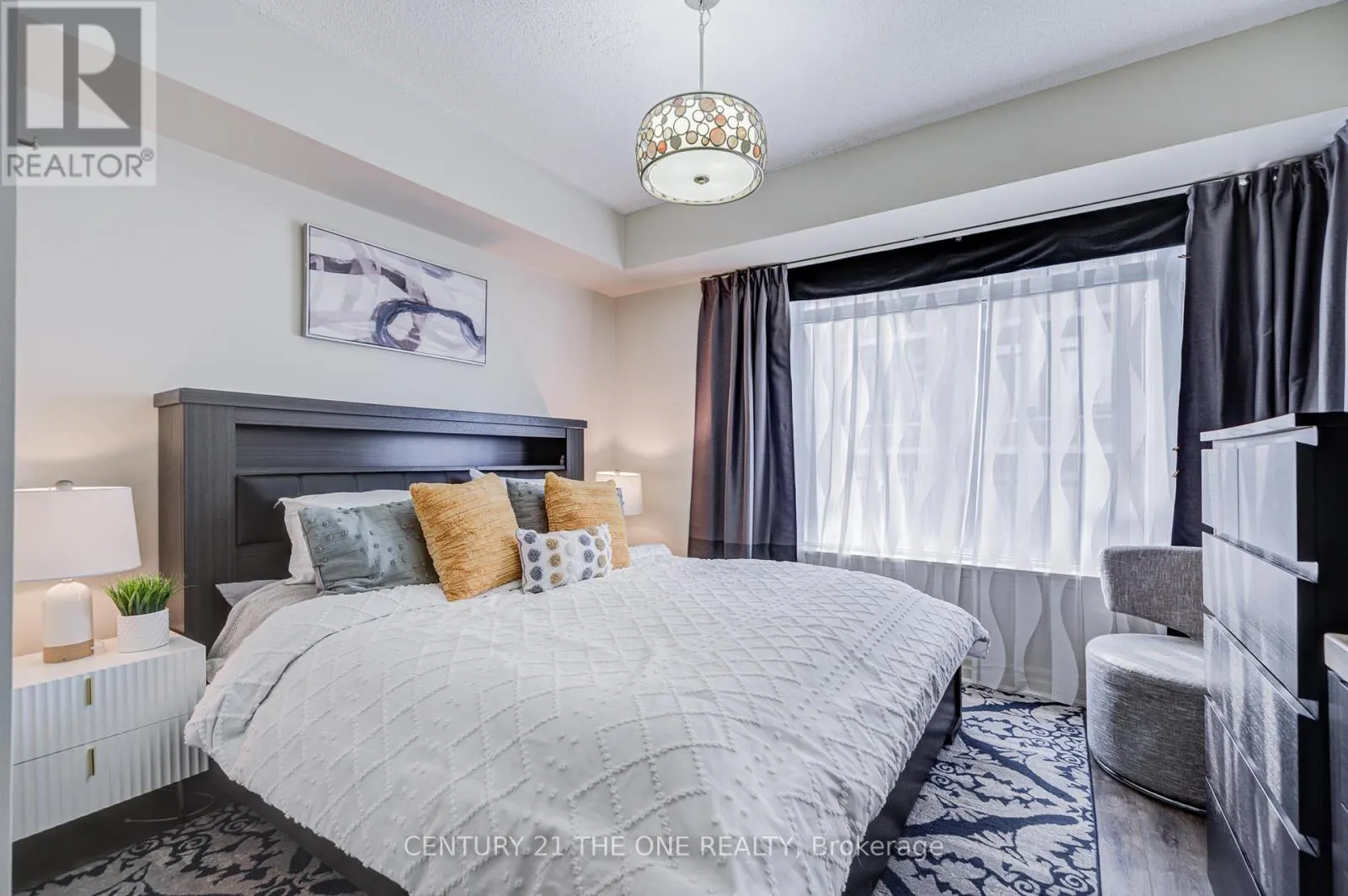 304F - 8130 BIRCHMOUNT ROAD