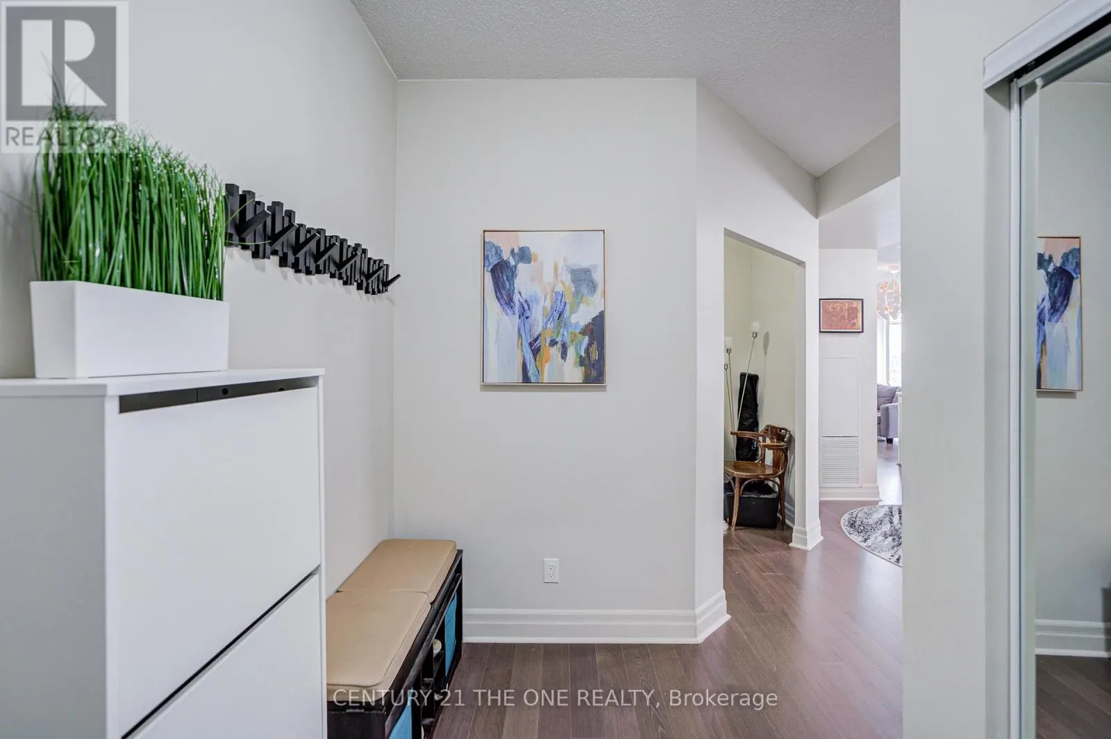 304F - 8130 BIRCHMOUNT ROAD