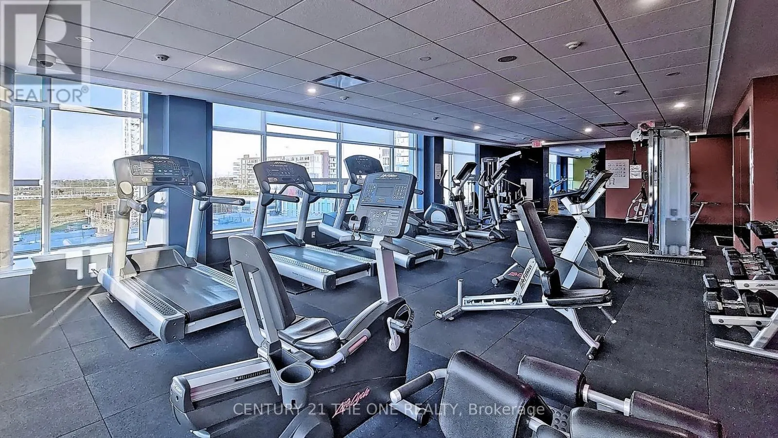 304F - 8130 BIRCHMOUNT ROAD
