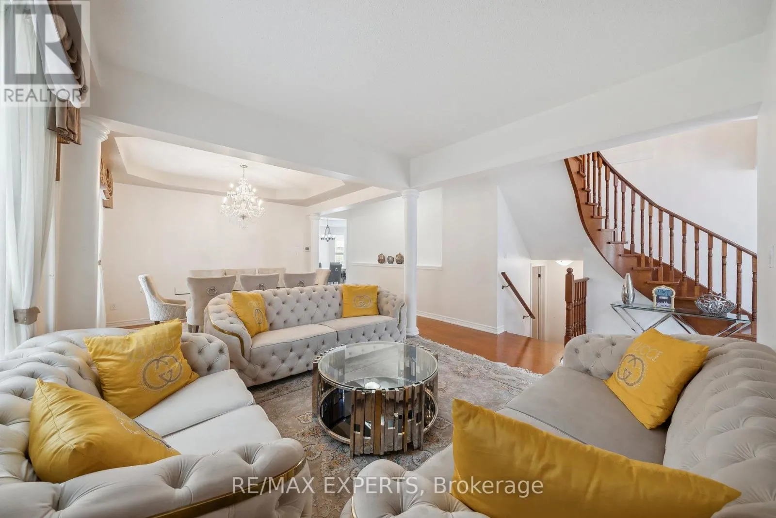 126 JOSEPHINE ROAD W