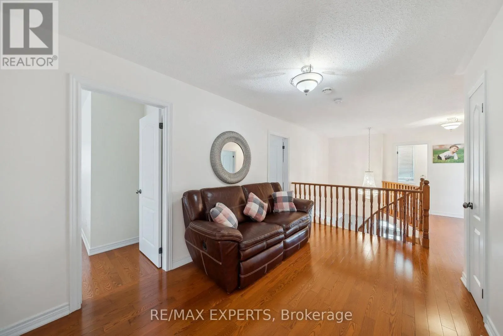 126 JOSEPHINE ROAD W