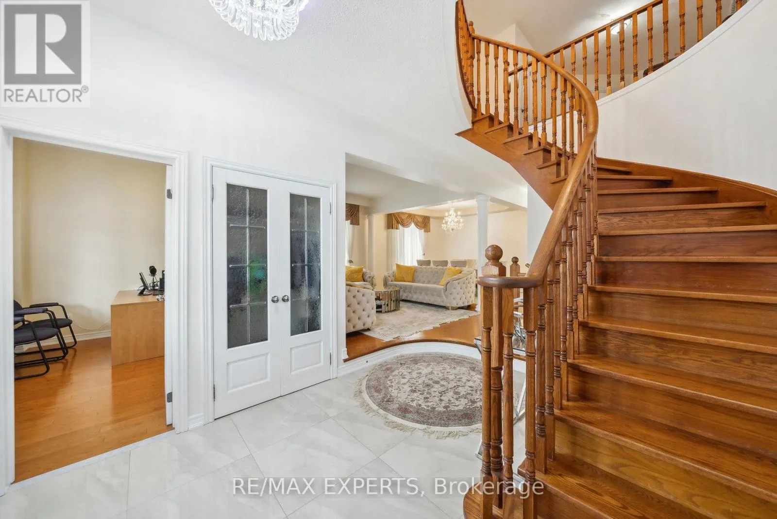 126 JOSEPHINE ROAD W
