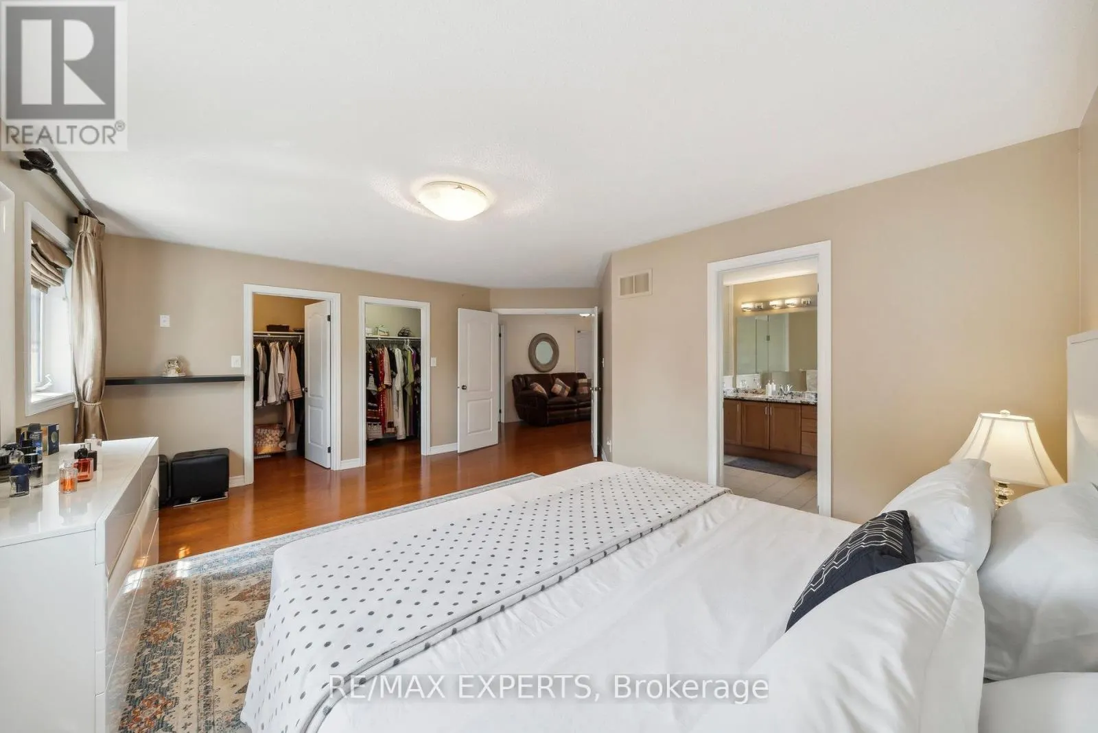 126 JOSEPHINE ROAD W