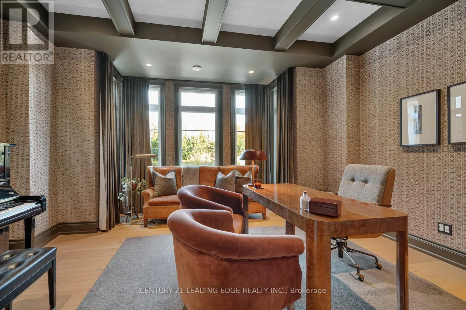 43 NEWTON REED CRESCENT