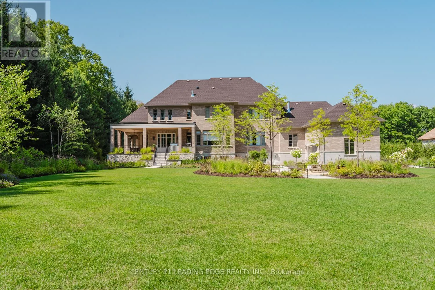 43 NEWTON REED CRESCENT