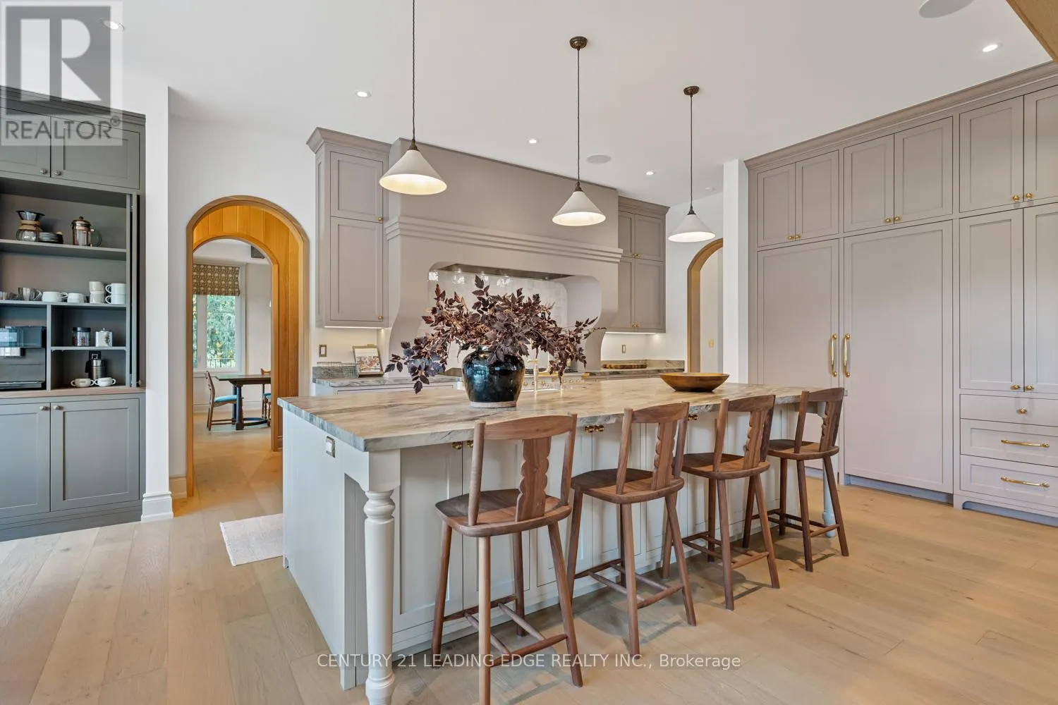 43 NEWTON REED CRESCENT