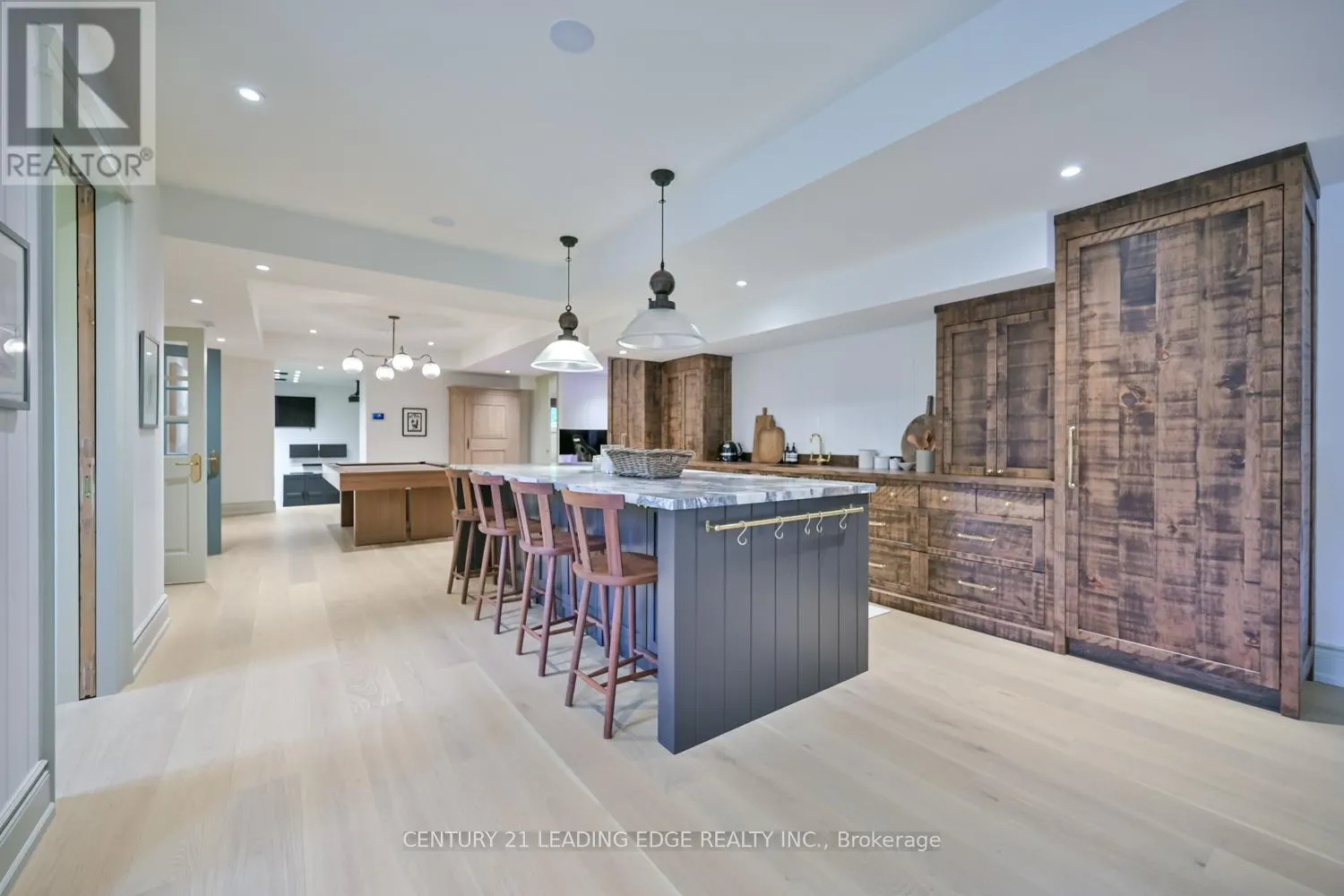 43 NEWTON REED CRESCENT