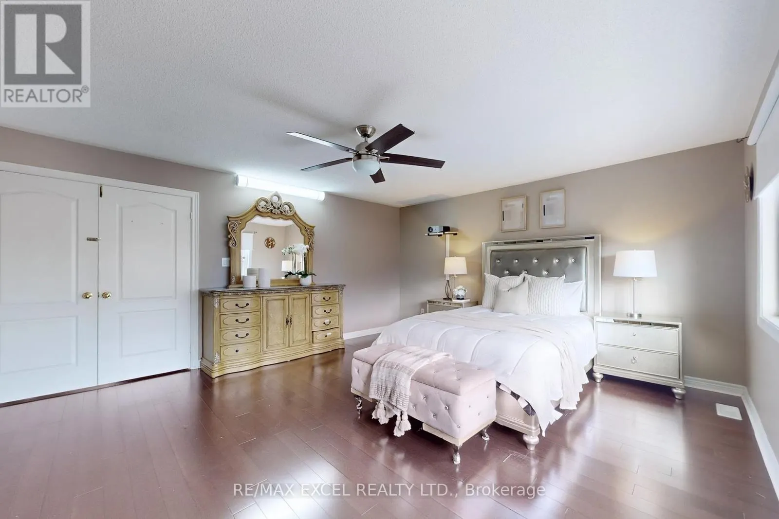 25 LUNDY DRIVE