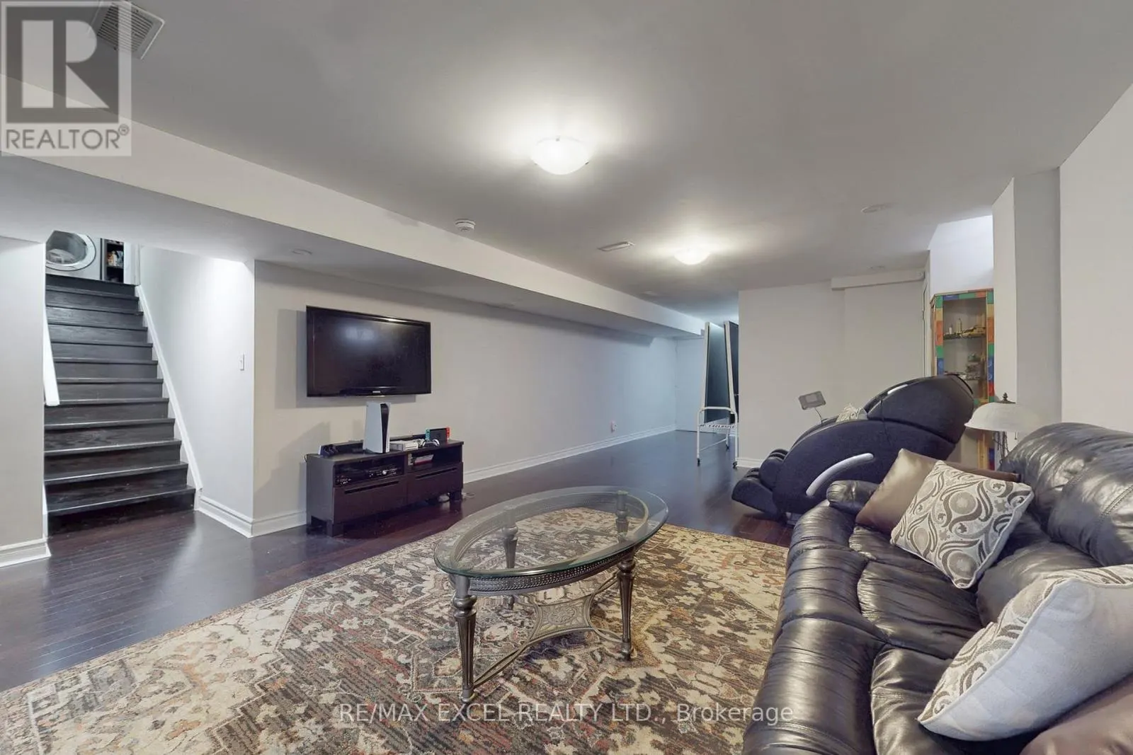 25 LUNDY DRIVE