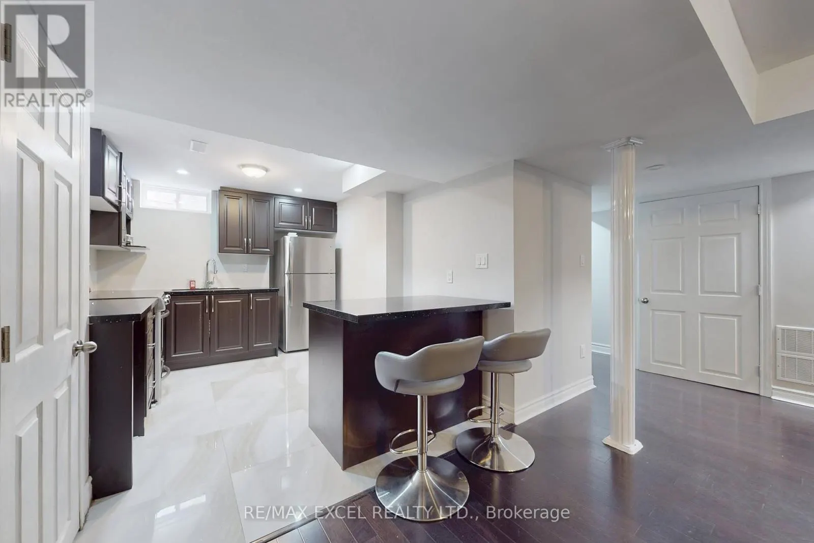 25 LUNDY DRIVE
