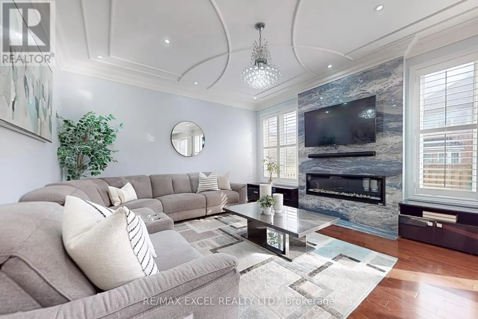 25 LUNDY DRIVE