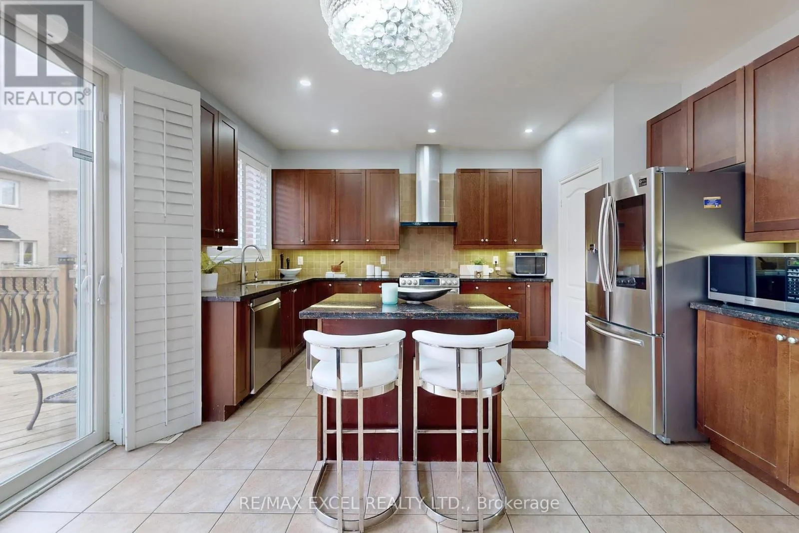 25 LUNDY DRIVE
