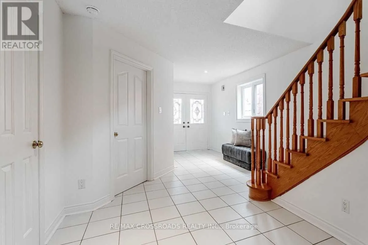 87 WOODRIVER STREET