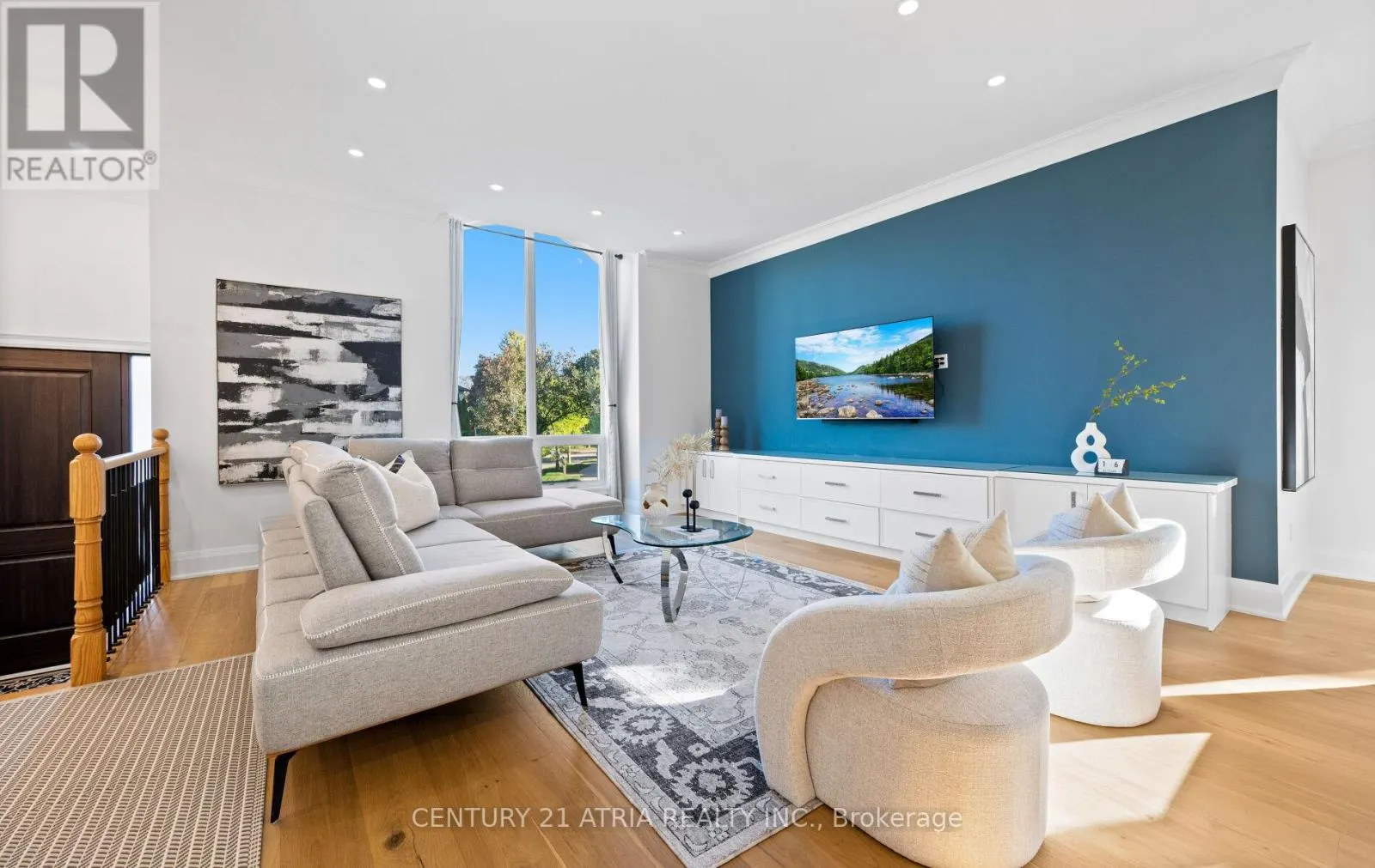 41 SIR BODWIN PLACE