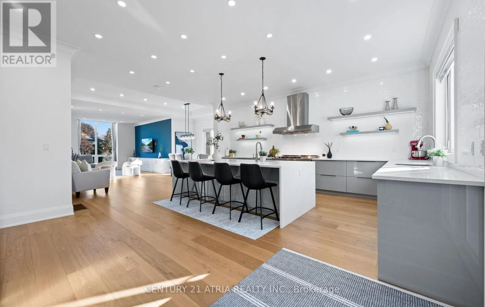 41 SIR BODWIN PLACE