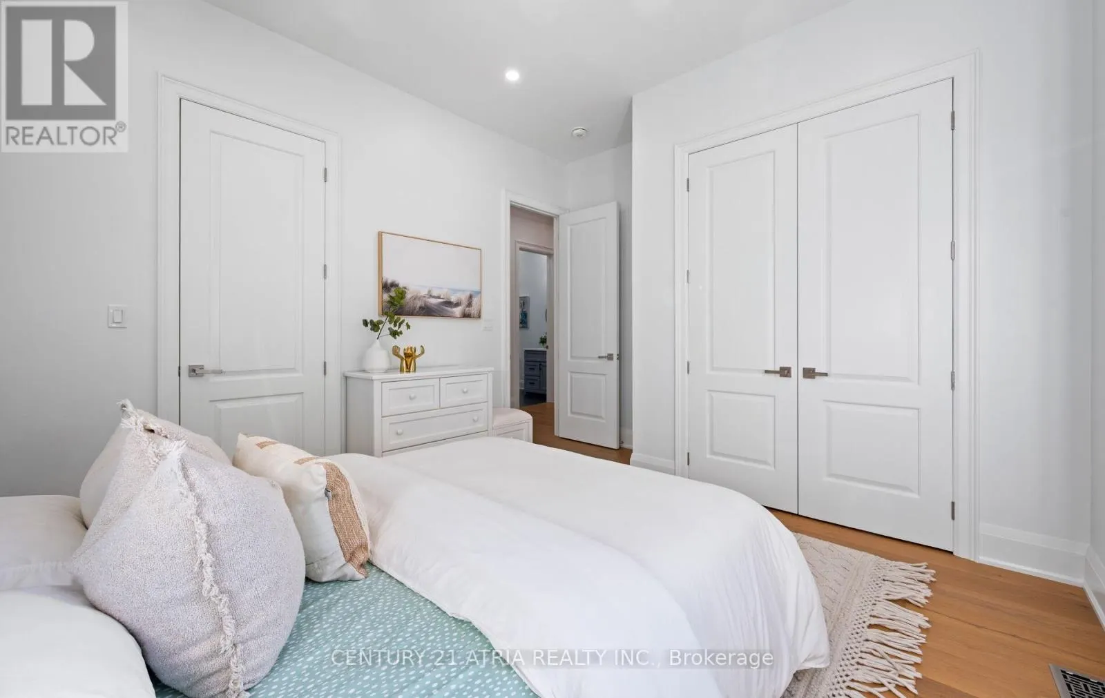 41 SIR BODWIN PLACE