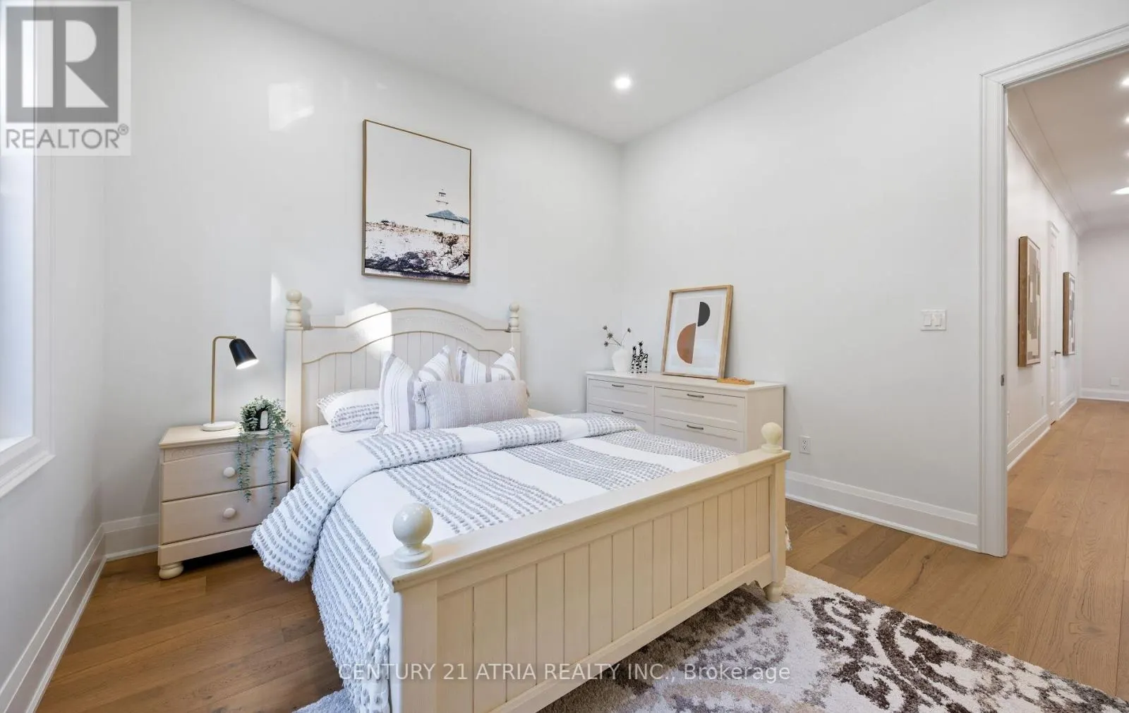 41 SIR BODWIN PLACE