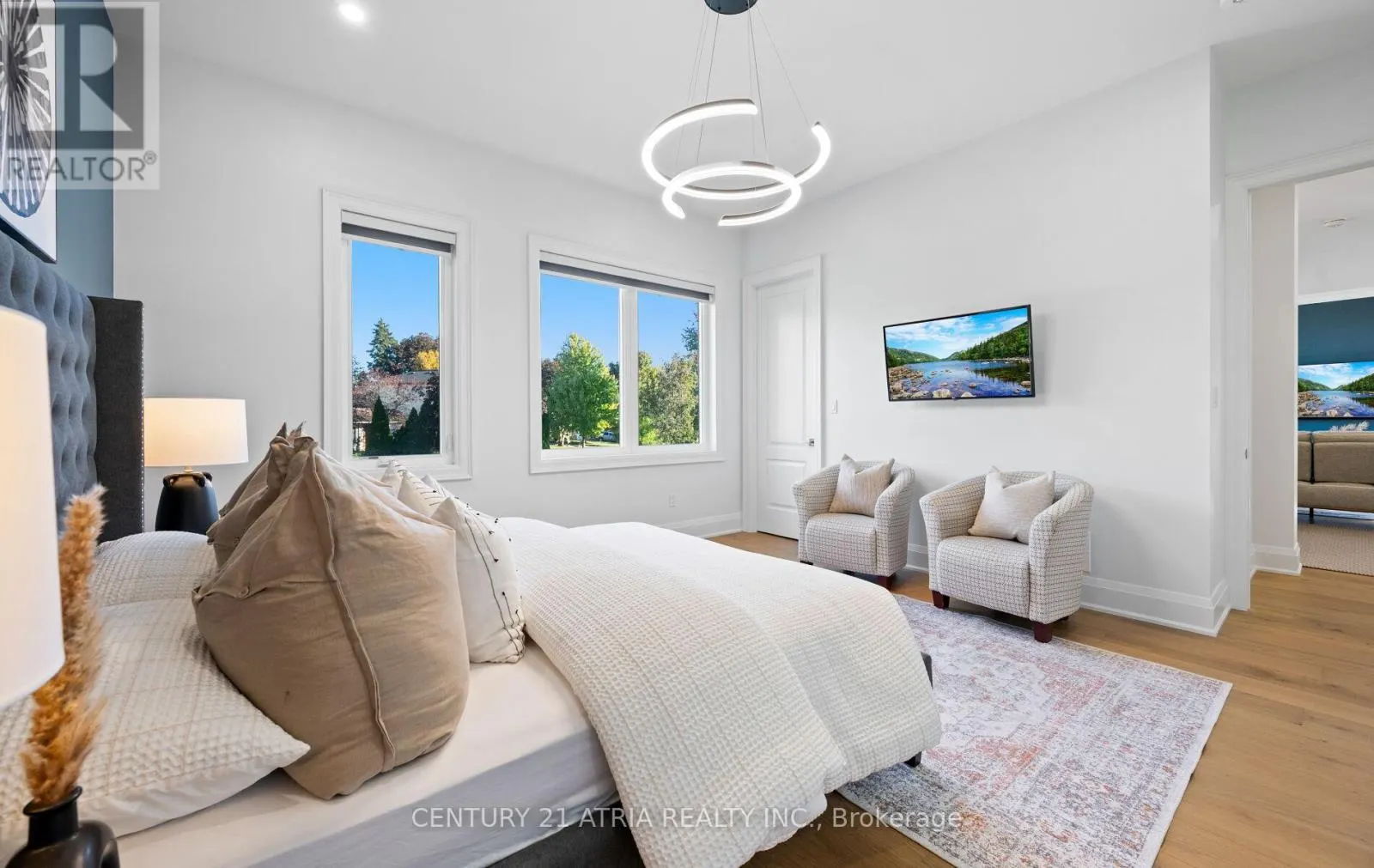 41 SIR BODWIN PLACE