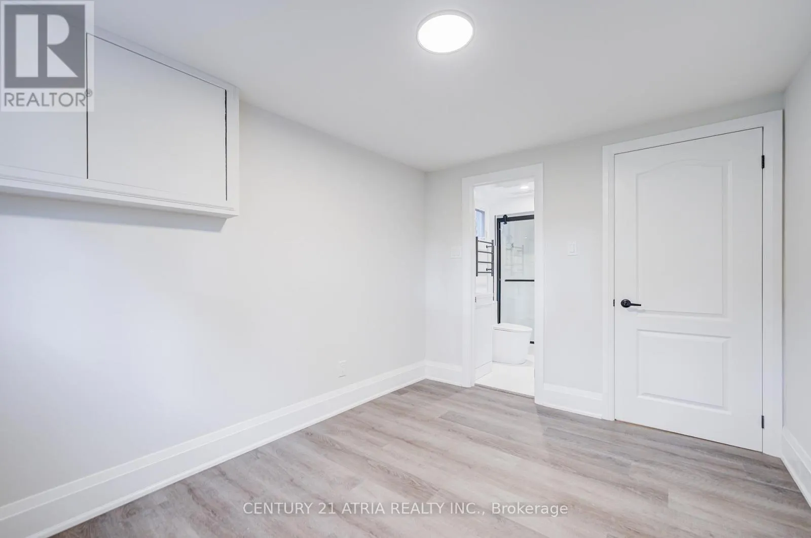 33 SIR BRANDILES PLACE