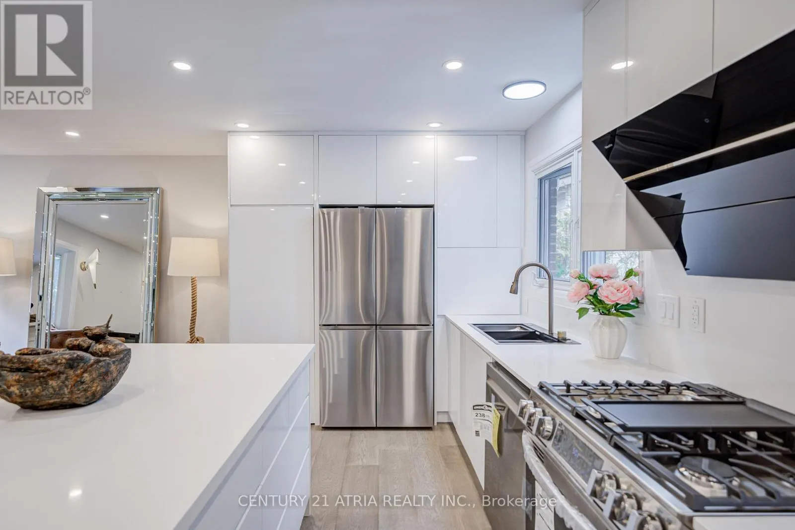 33 SIR BRANDILES PLACE