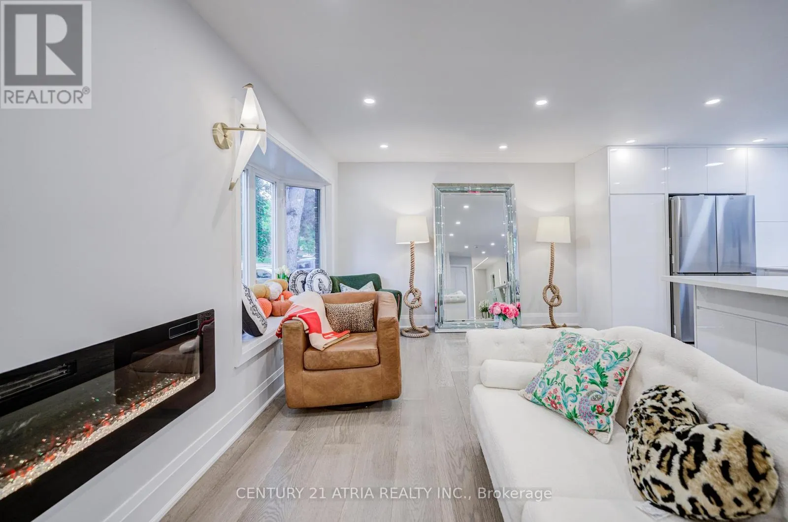 33 SIR BRANDILES PLACE