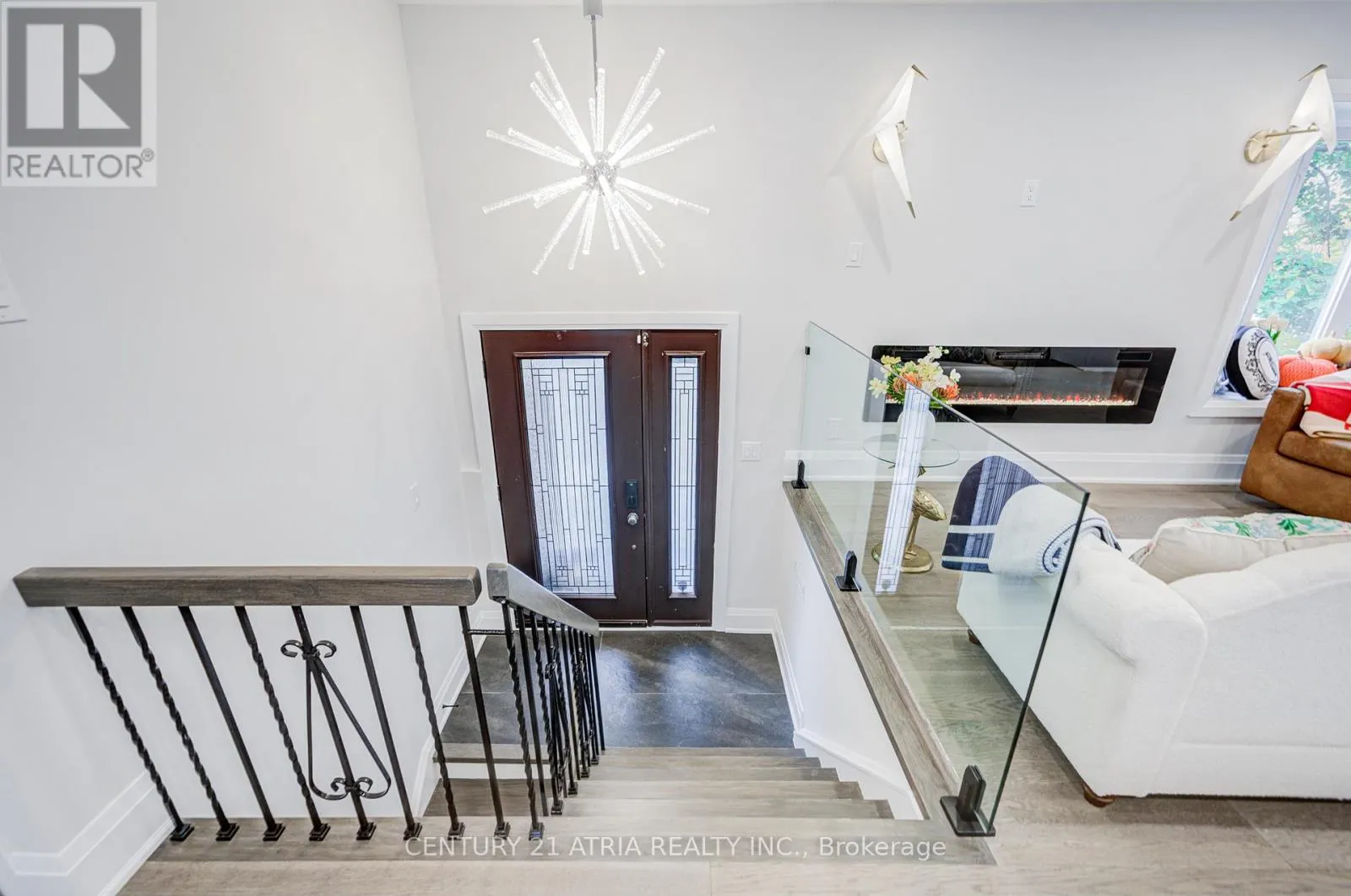 33 SIR BRANDILES PLACE