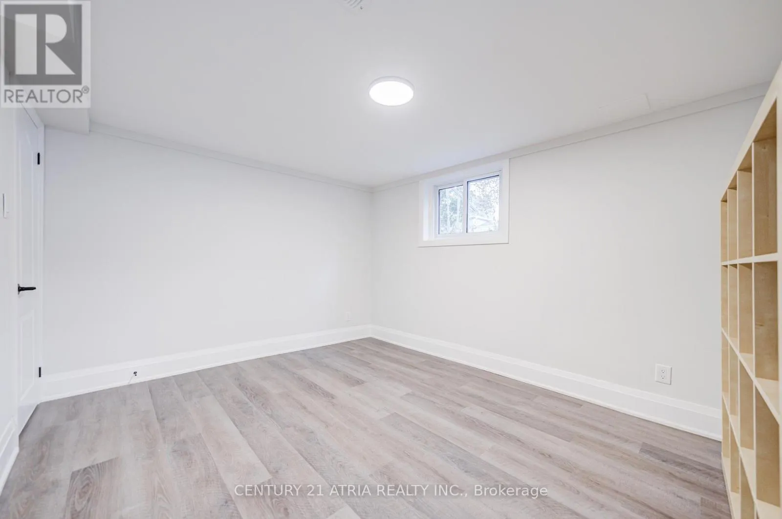 33 SIR BRANDILES PLACE