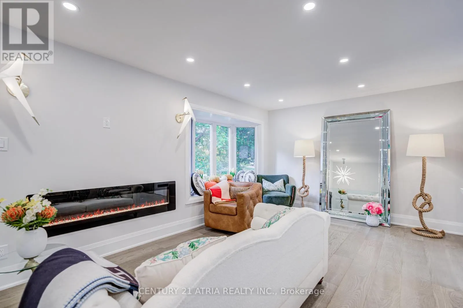 33 SIR BRANDILES PLACE