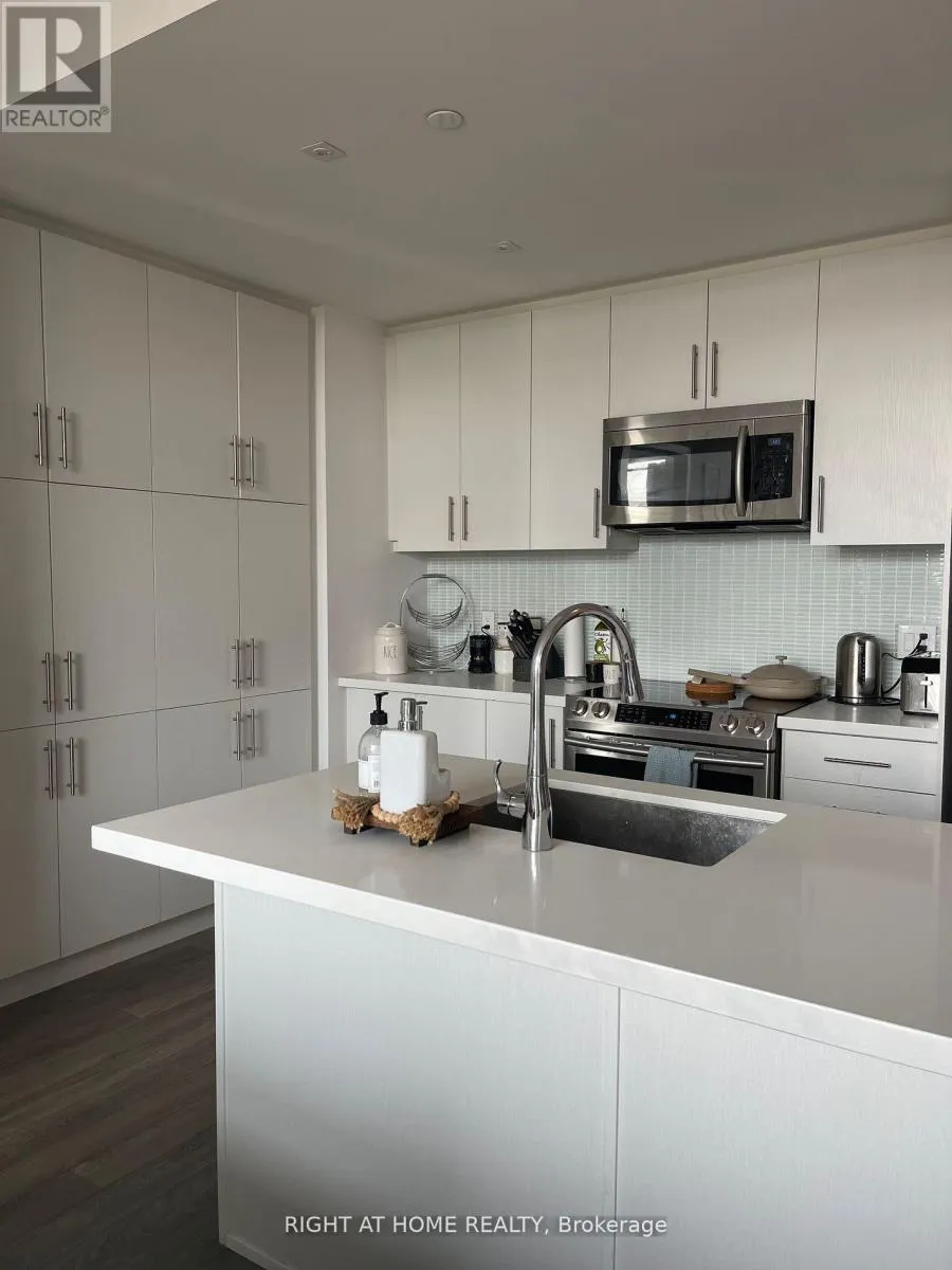 403 - 375 SEA RAY AVENUE