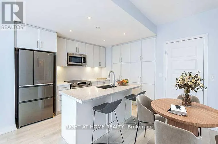 403 - 375 SEA RAY AVENUE