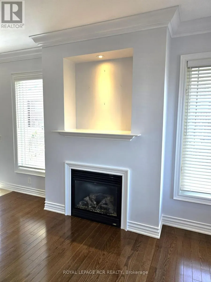 40 THATCHER CRESCENT