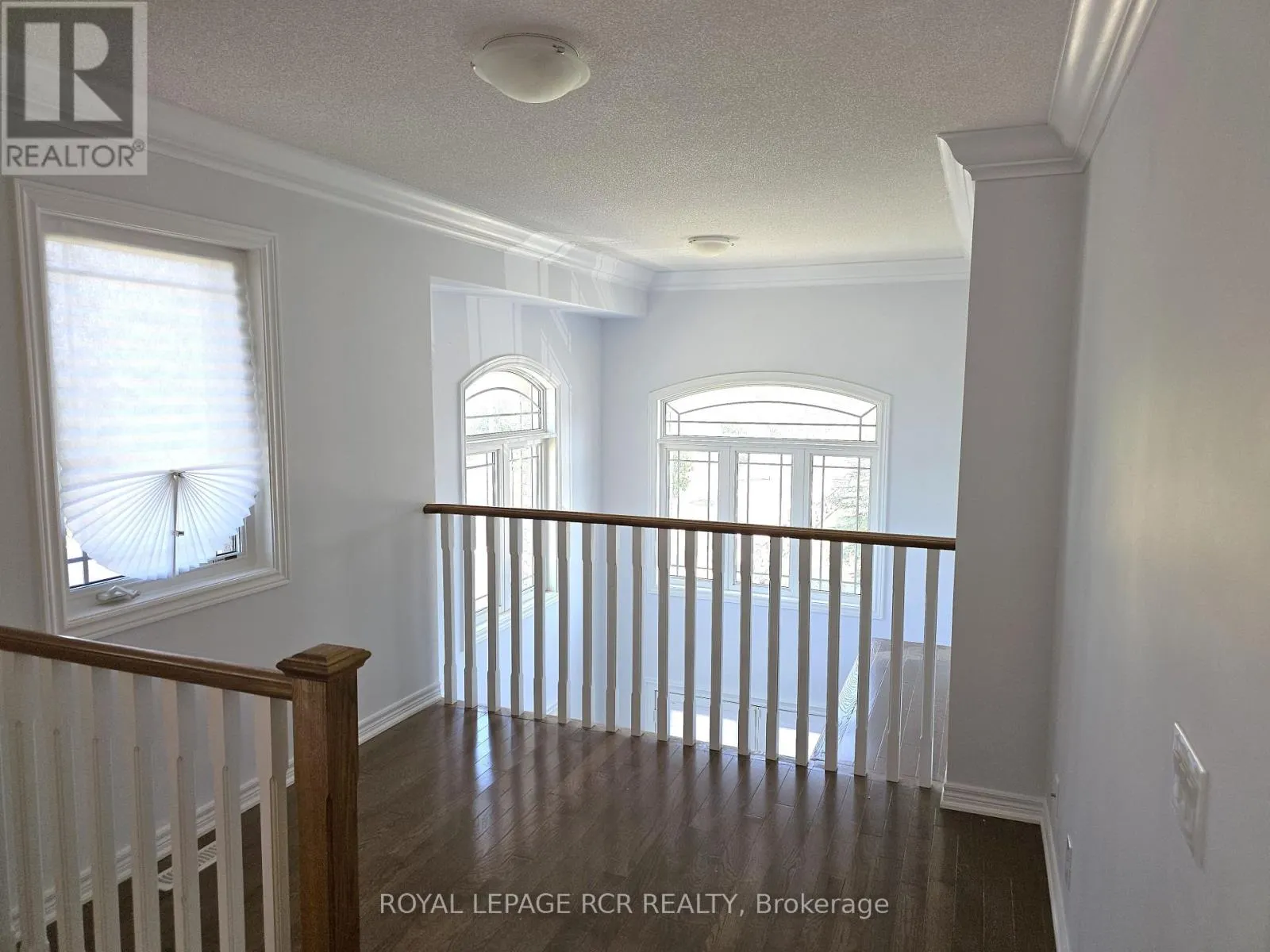 40 THATCHER CRESCENT