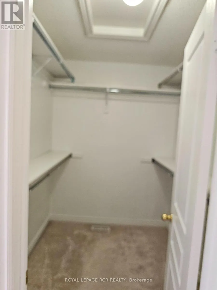 40 THATCHER CRESCENT