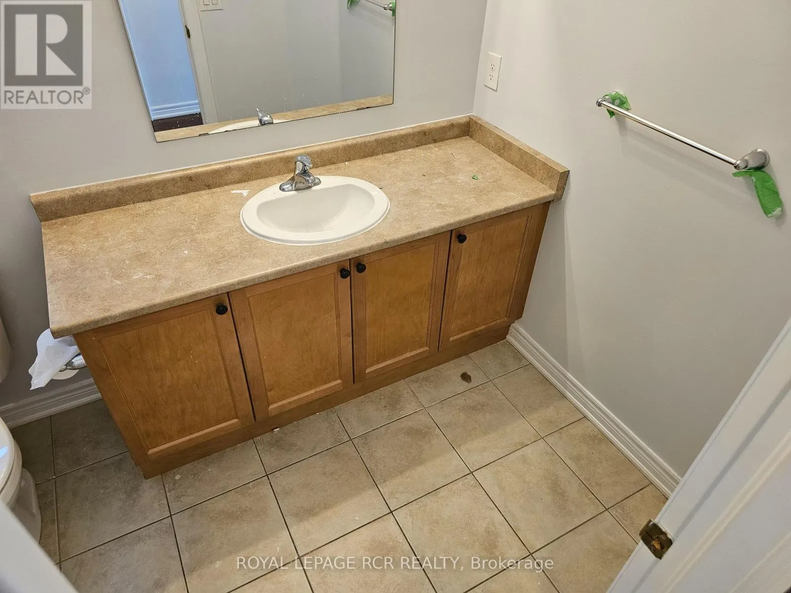 40 THATCHER CRESCENT