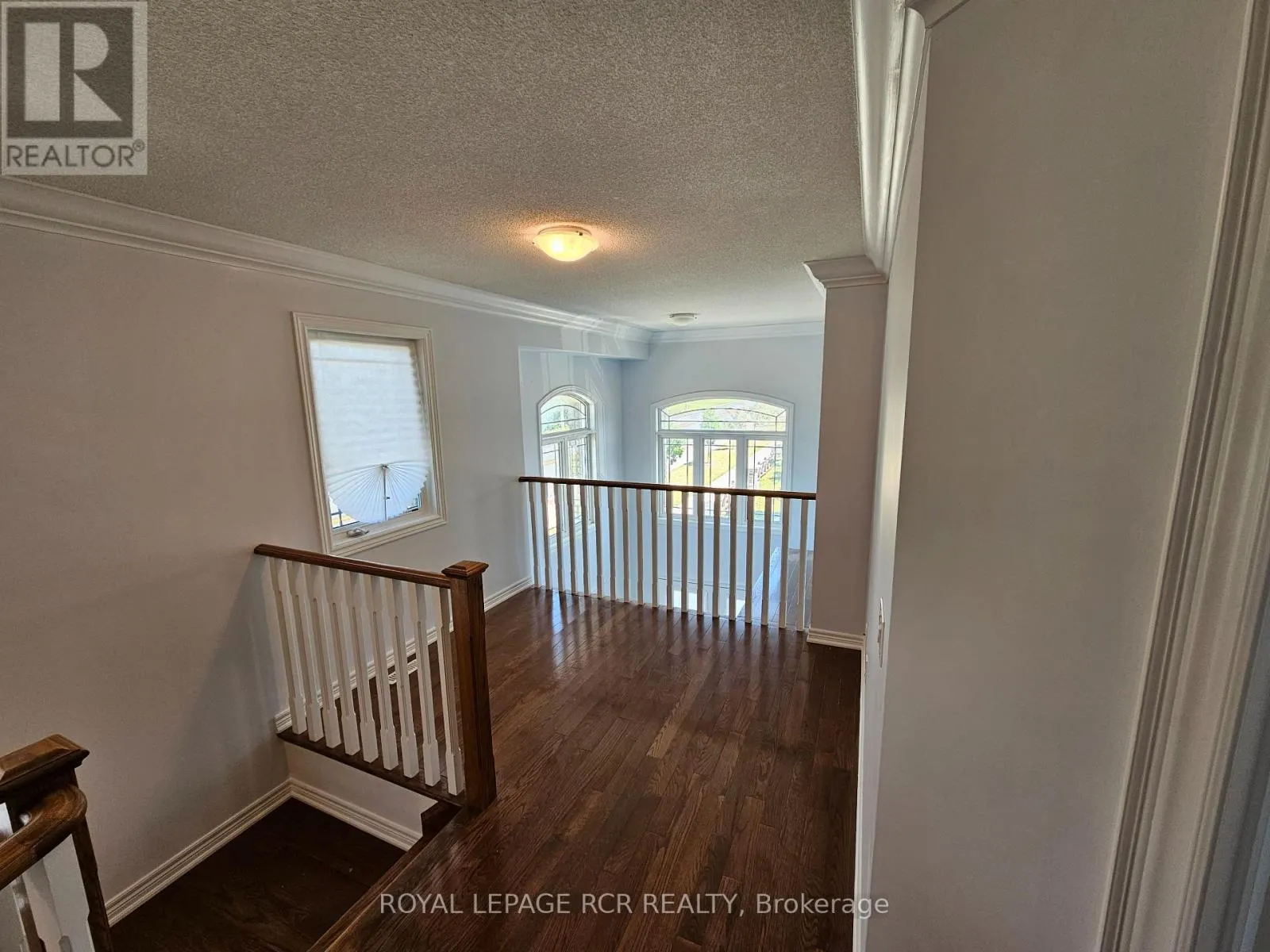 40 THATCHER CRESCENT