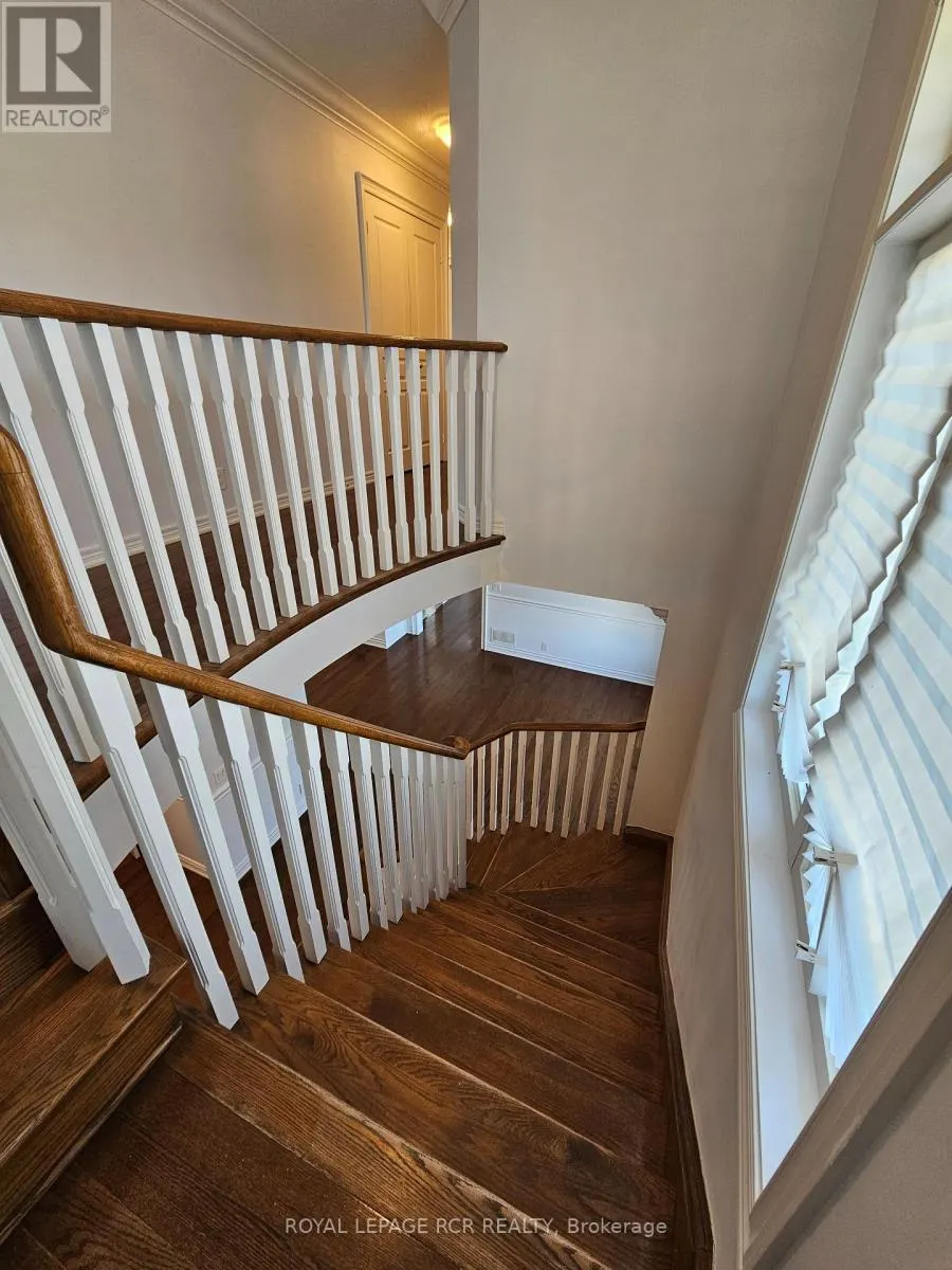 40 THATCHER CRESCENT