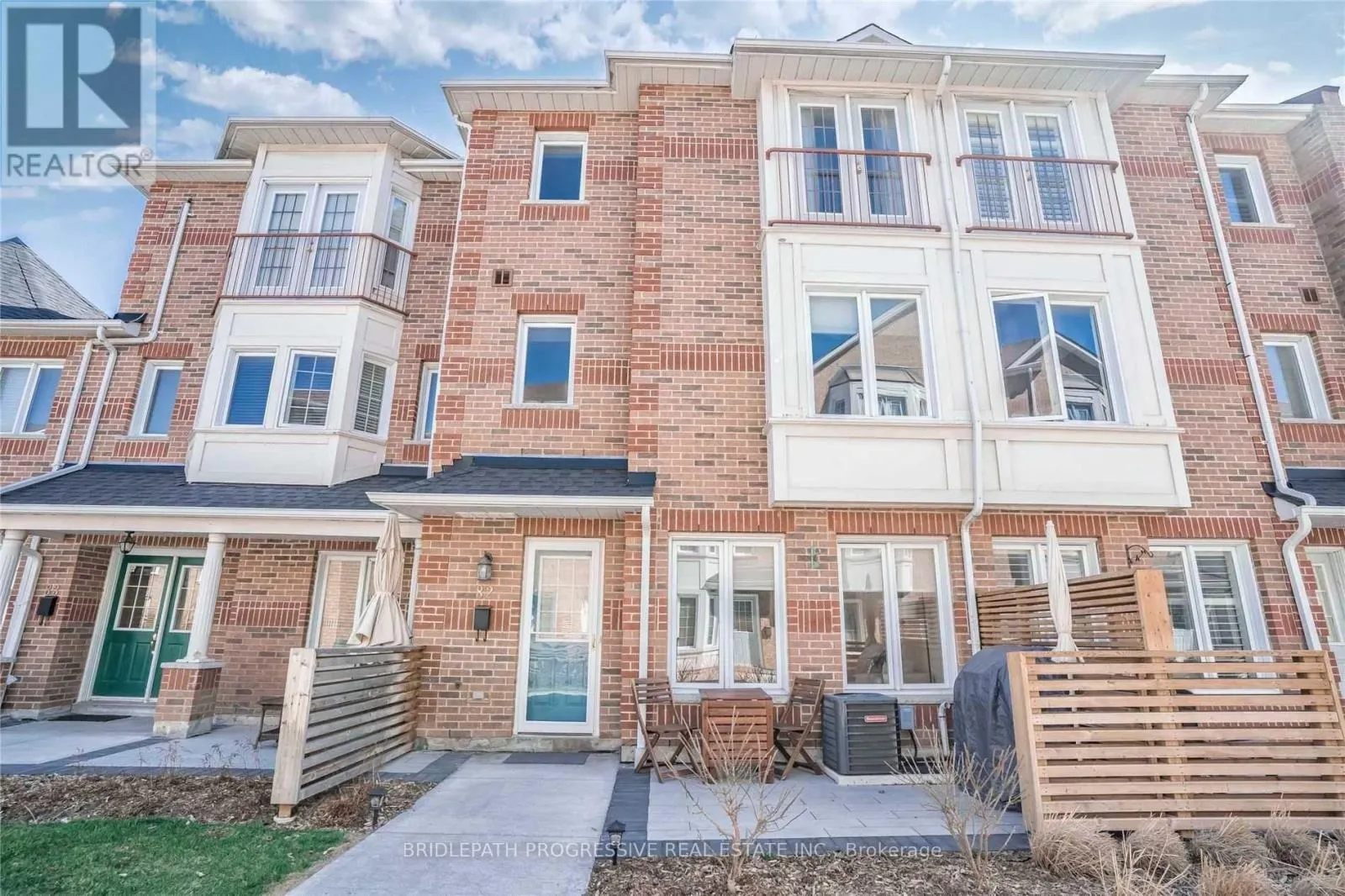 82 - 151 TOWNSGATE DRIVE