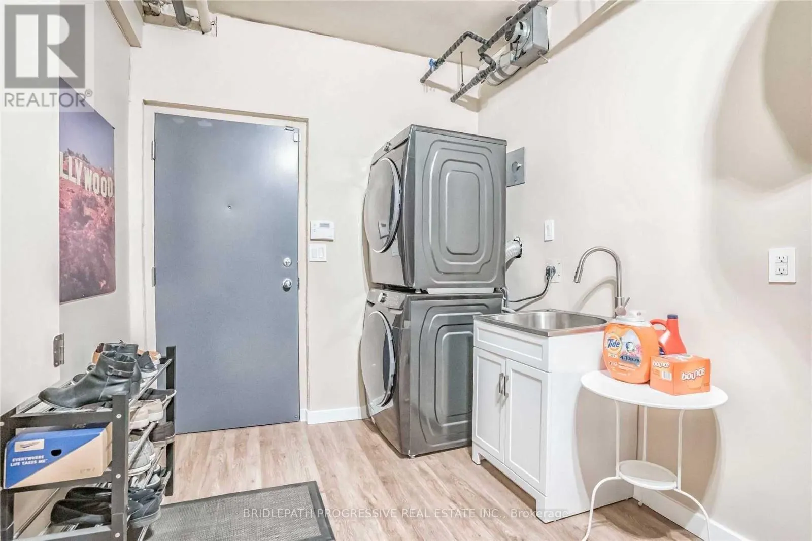 82 - 151 TOWNSGATE DRIVE